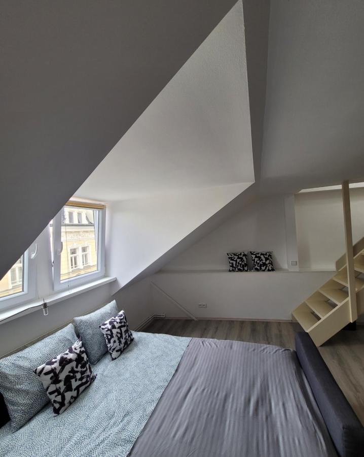 Excellent Apartments Central 3 Min Walk From The Colonnade Karlsbad Eksteriør billede